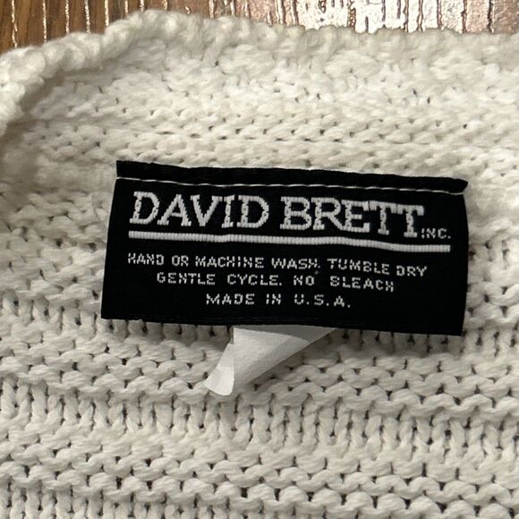 David Brett Cardigan Sweater Womens Large White Textured Gold Buttons USA Vtg - Picture 4 of 7